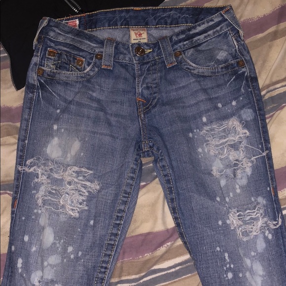 Distressed true religion brand jeans - Picture 2 of 4